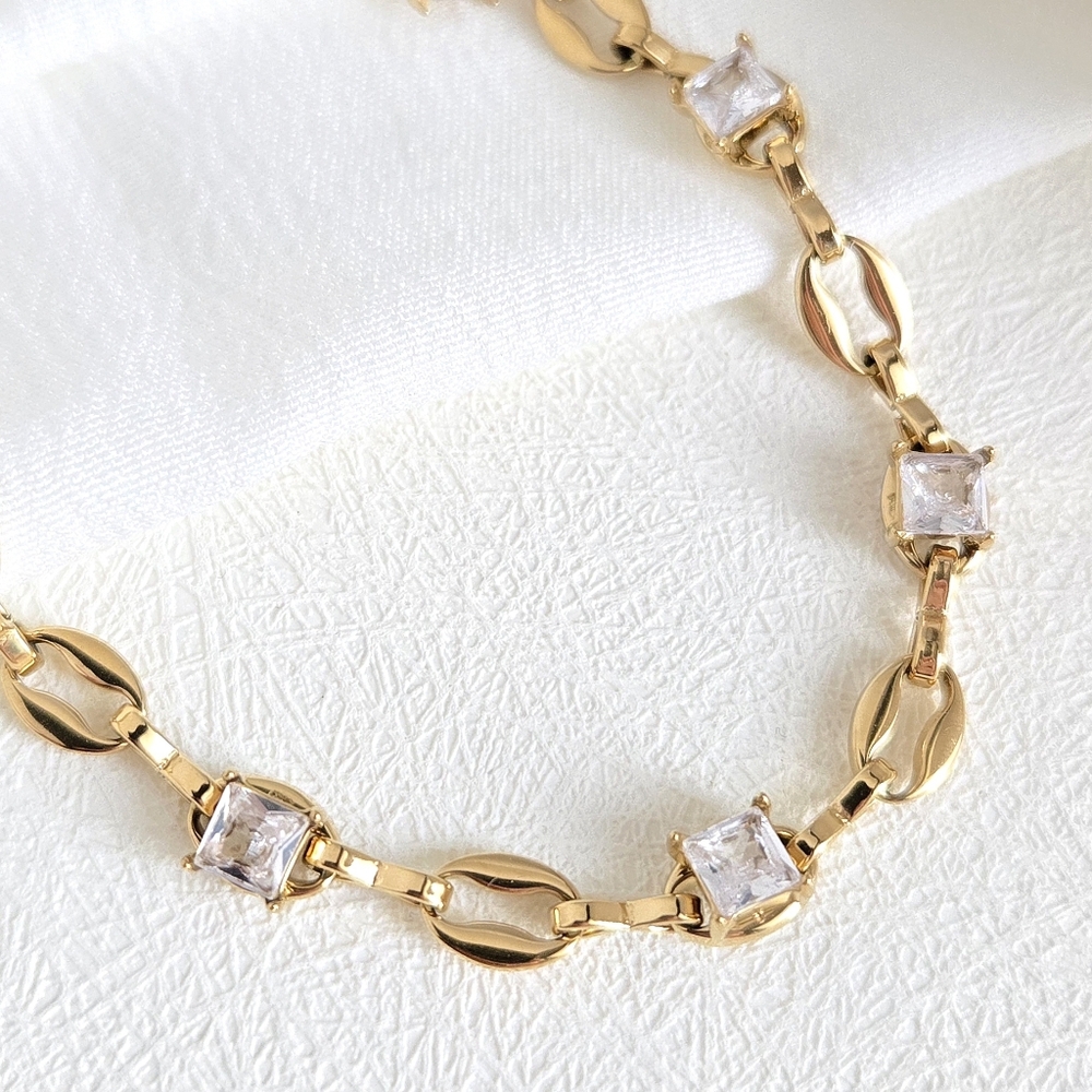 NEW Gold Oval Link CZ Diamond Bracelet